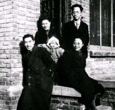 尽酷刑还不忘用鱼肝油传递信息保护同伴凯发K8国际版女地下党员在台湾被捕受(图3)